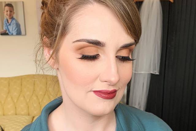 False eyelashes