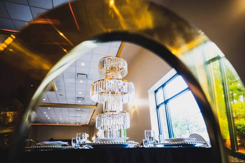 Chandelier centerpiece