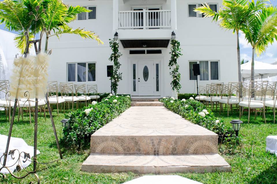 Stylish Luxury Wedding & Event Designers