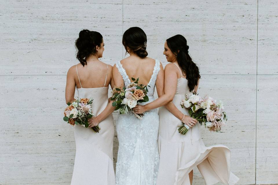 Neutral bouquets