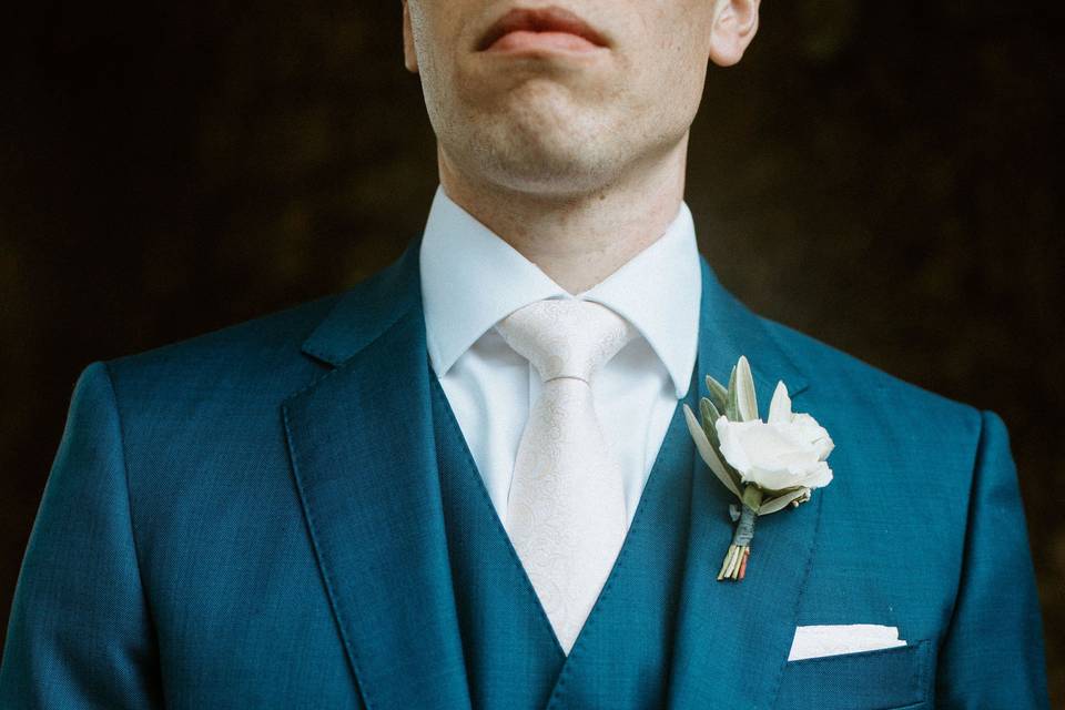 Groom bout