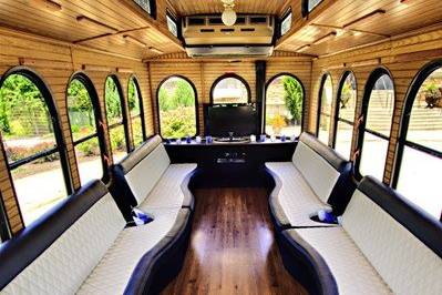 Horizon Limousine & Trolley