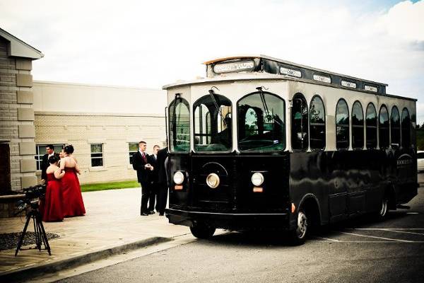 Black and Silver Modern Trolley