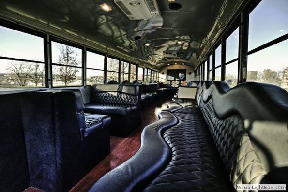 Rockstar 2 Limo Bus