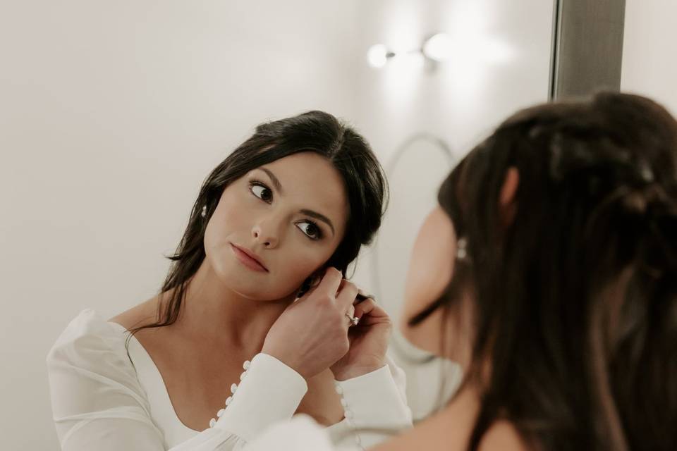Elegant urban weddings with ti