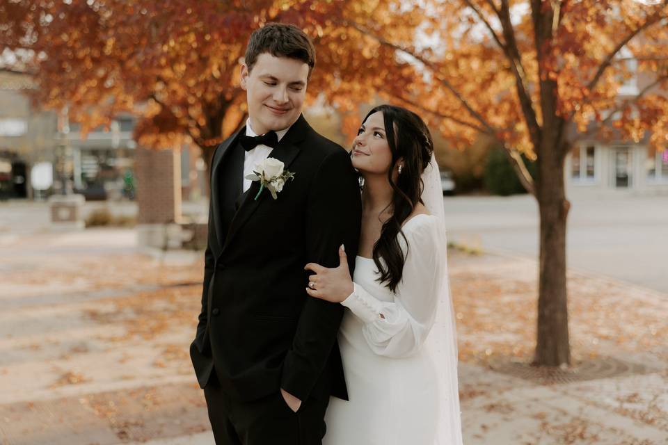 Elegant urban weddings with ti