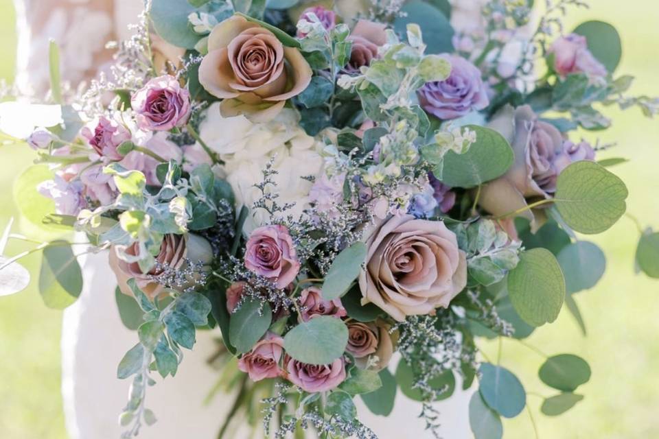 Bridal bouquet in lavenders