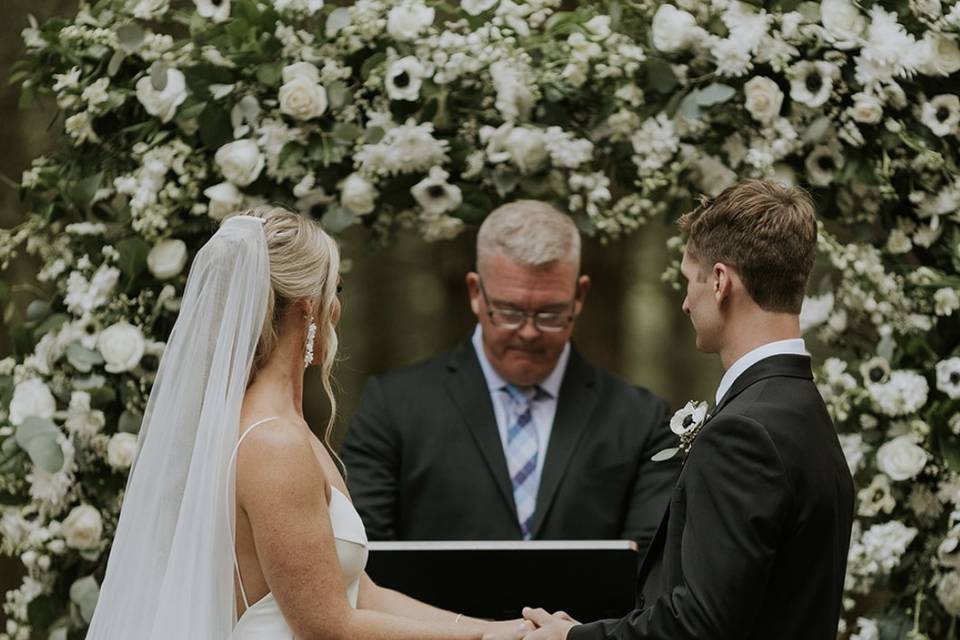 Ceremony arch