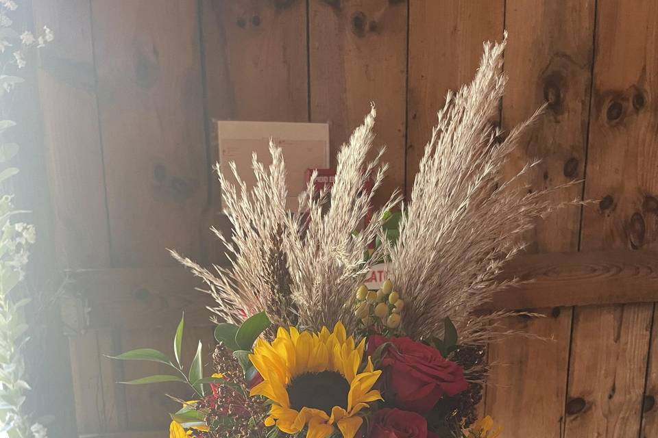 Sunflowers and pampas