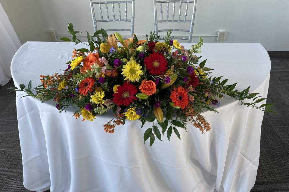 Sweetheart table centerpiece