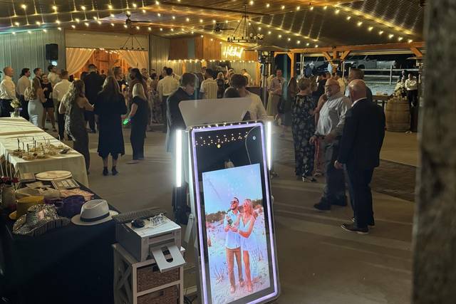 mr mirror photobooths