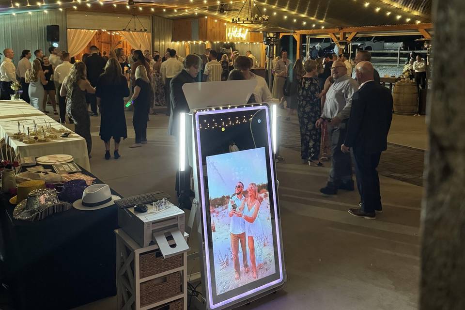 mr mirror photobooths