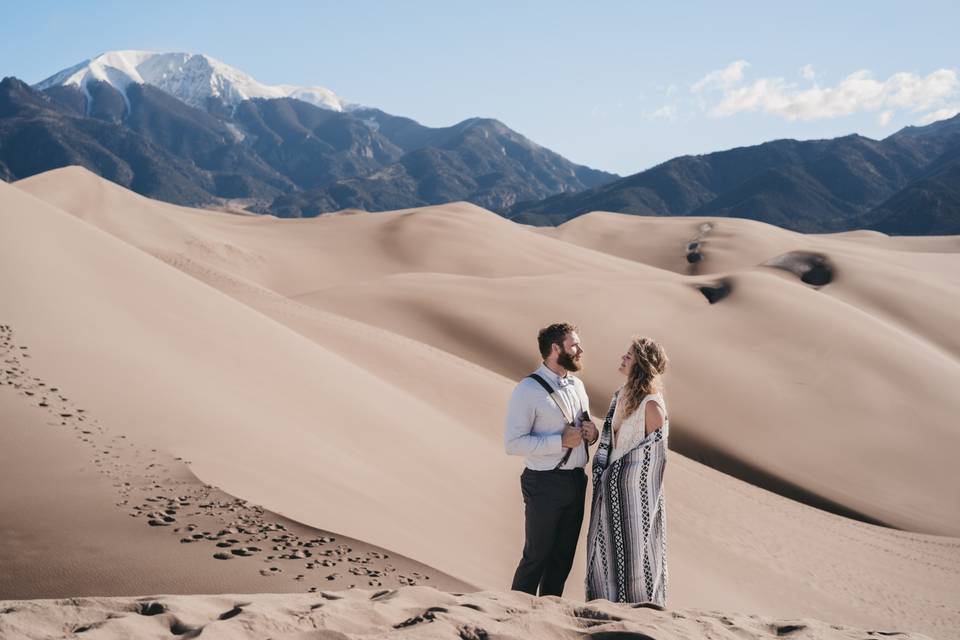 Sand dunes elopement