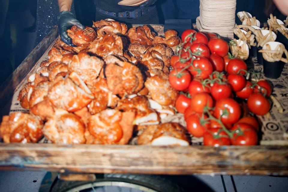Food & Beverage