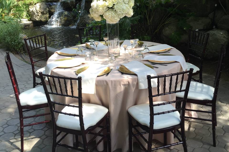 Bridal falls dining