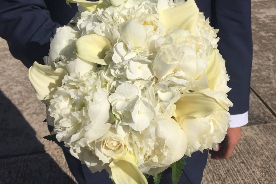 Elegant wedding bouquet