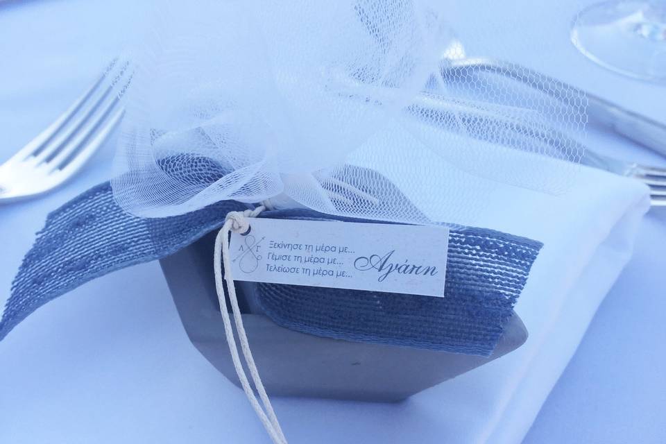 Elegant wedding favor