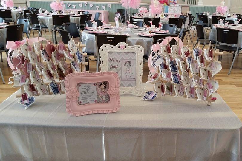 Tea Party Baby Shower seating arrangement