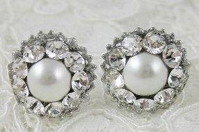 Pearl and diamond earrings