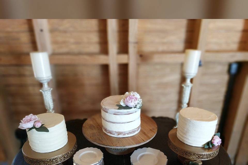 Deconstructed wedding cake