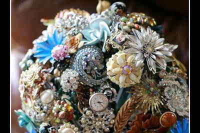 Broche bouquet is compilation of many vintage pins, jewels.