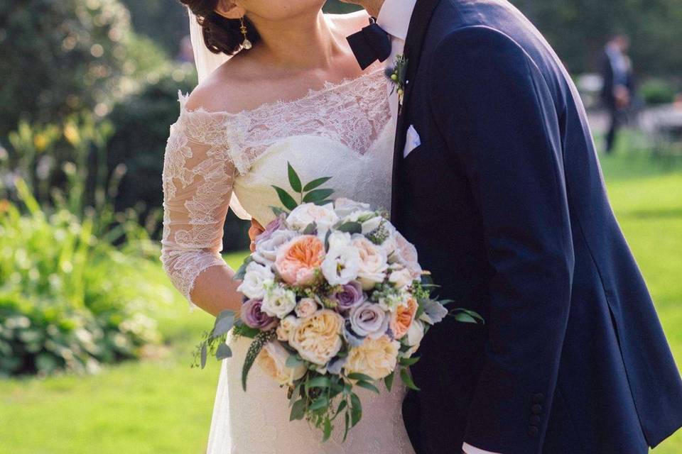 Kiss the bride