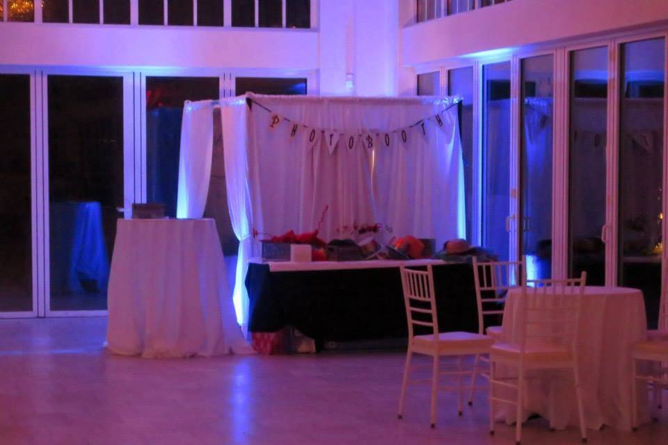 Smashing Photo & Video Booth Rentals