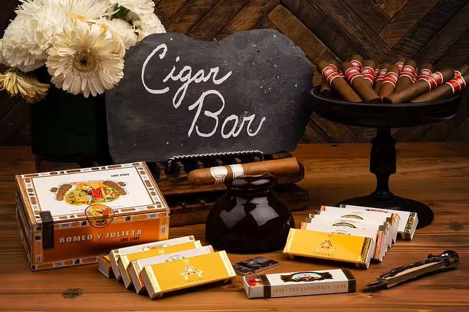 Wedding Cigar Bar 2