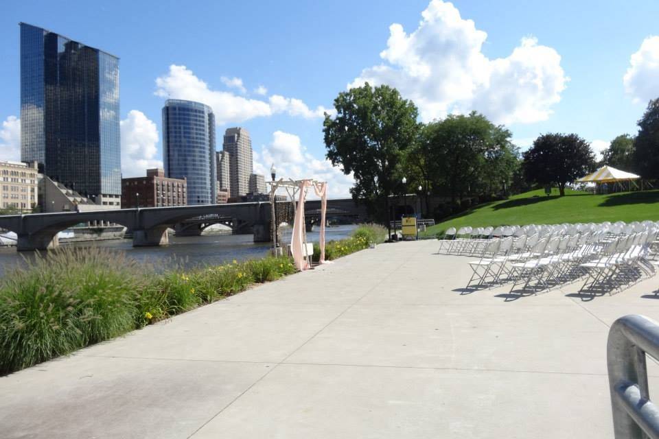 Ceremony setting