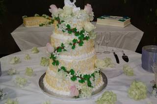 Heavenly Divine Cakes