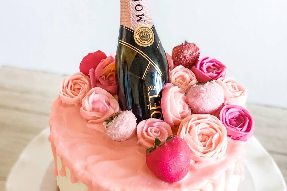Champagne and LV - Decorated Cake by RockCakes - CakesDecor