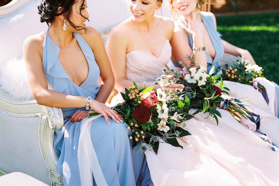 Happy ladies | Photo: Olivia Richards Photography