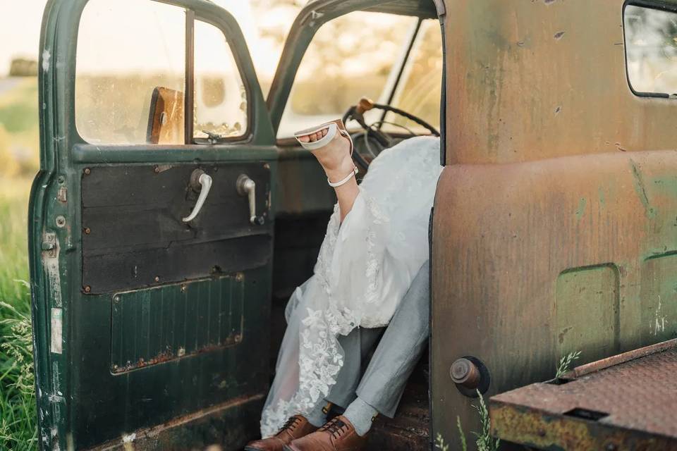 Kissing in car seat