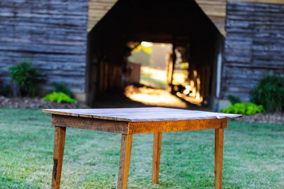 Plain table