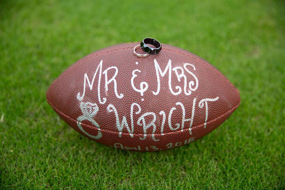 Stadium elopement with rings