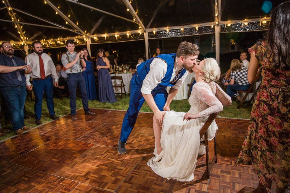 Garter toss