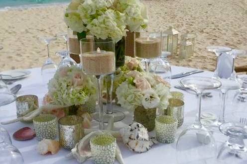 Flowers by GiMi beach wedding