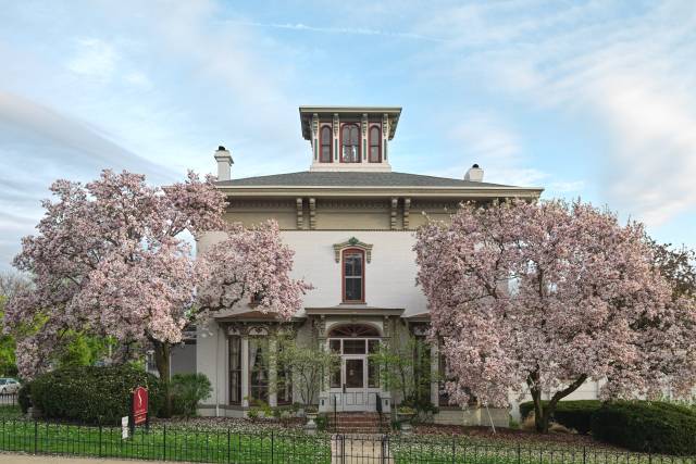 The 10 Best Mansion Wedding Venues in Grand Rapids - WeddingWire