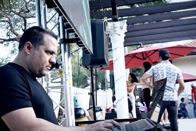 Private event DJ