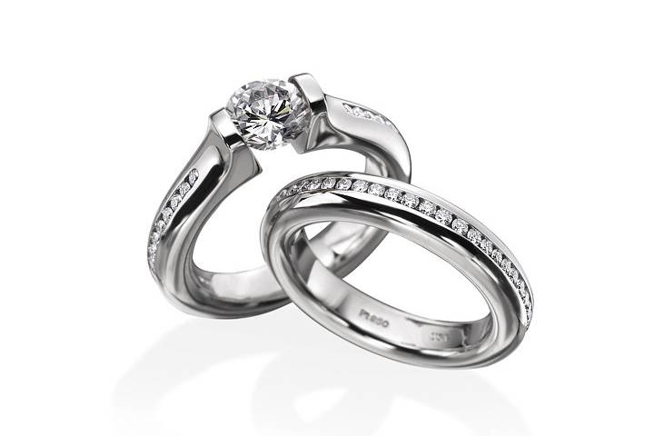 Steven Kretchmer Tension Collection with matching wedding band