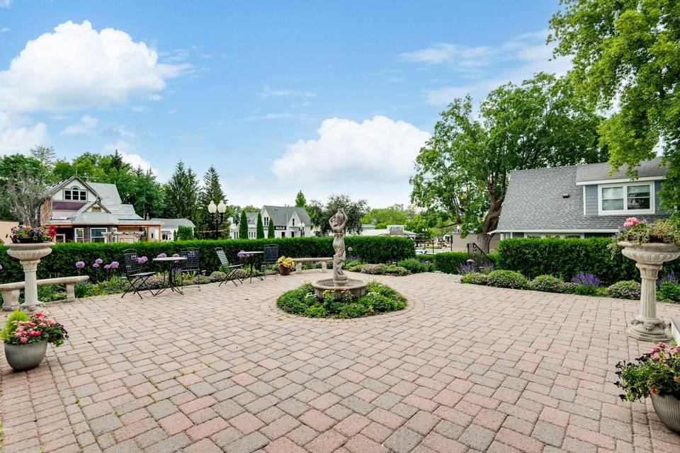 Courtyard Patio