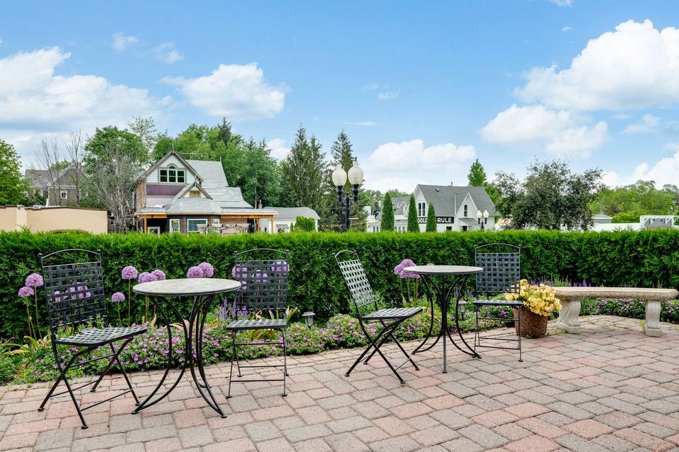 Courtyard Patio