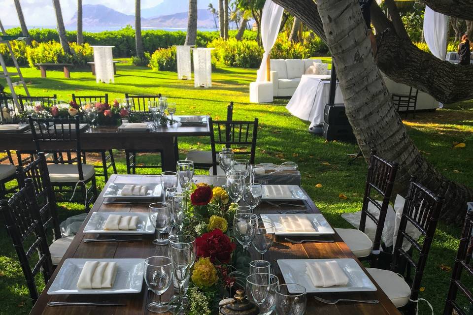 Boho Chic Outdoor Hawaiian Wedding. Venue Lanikohunua and wedding planning and coordination provided by Bella Amour Events Hawaii. Destination wedding planners, custom event design, decor rentals, and floral design.