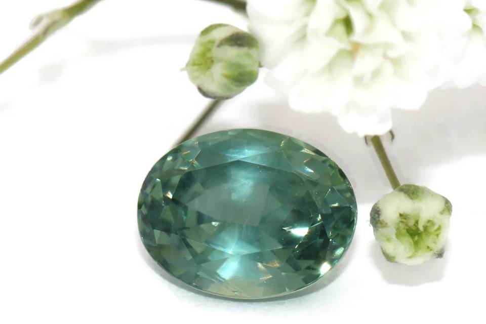 GIA 3 ct Teal Sapphire Gem