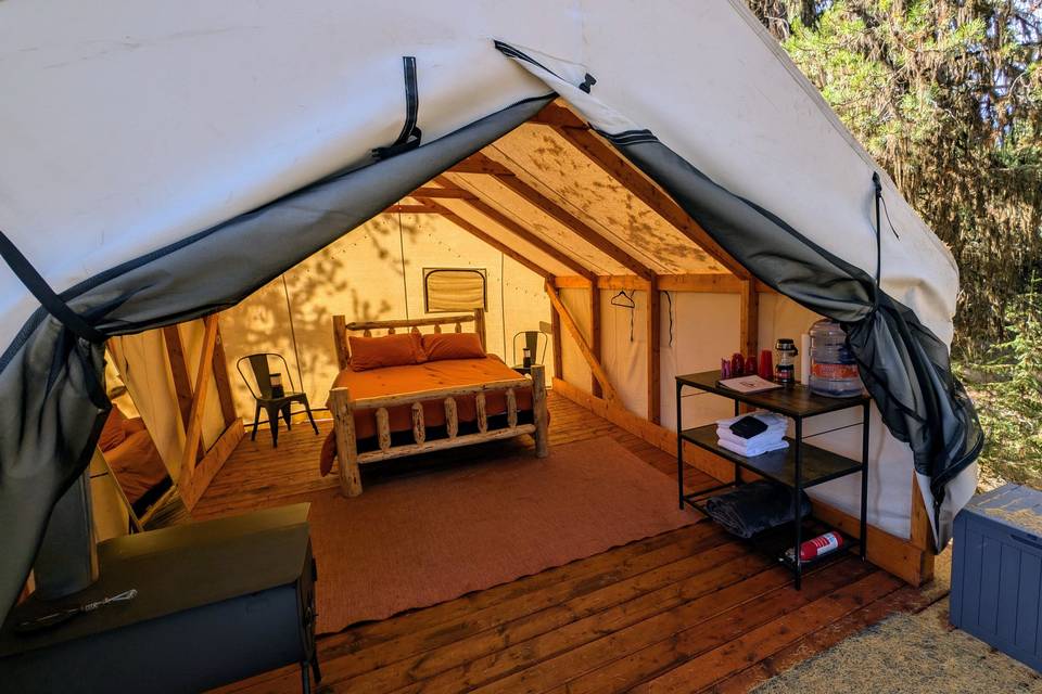 Tent 4