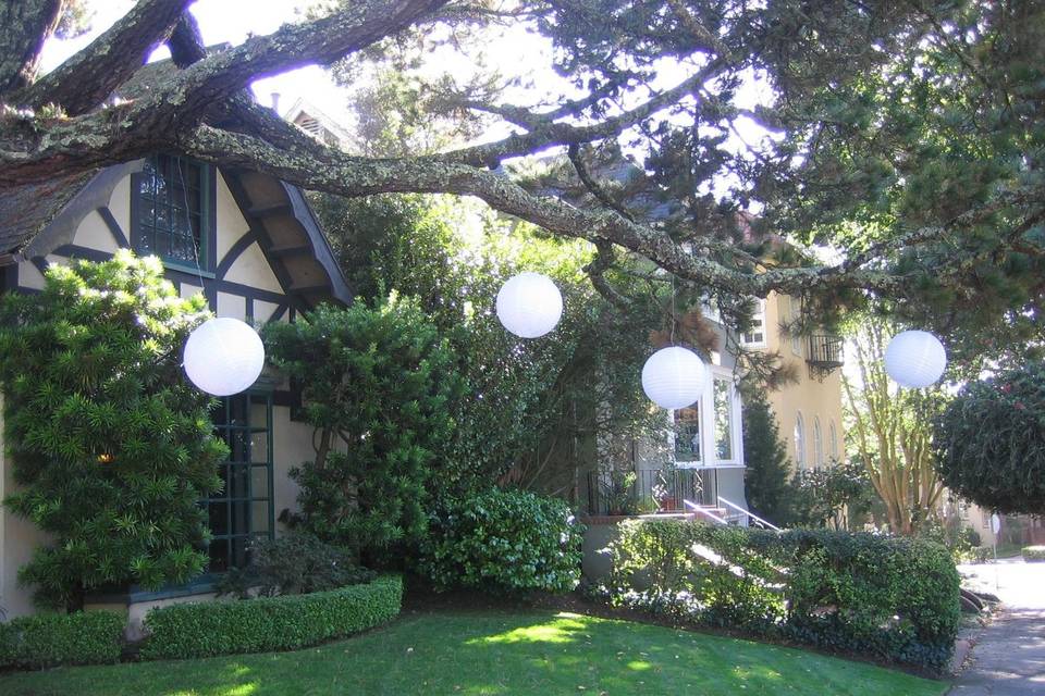 The historic Forest Hill Clubhouse, built by Bernard Maybeck in 1919, shaded by mature trees - so romantic!