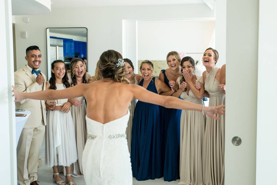 Suzanne Delawar Bridal Party