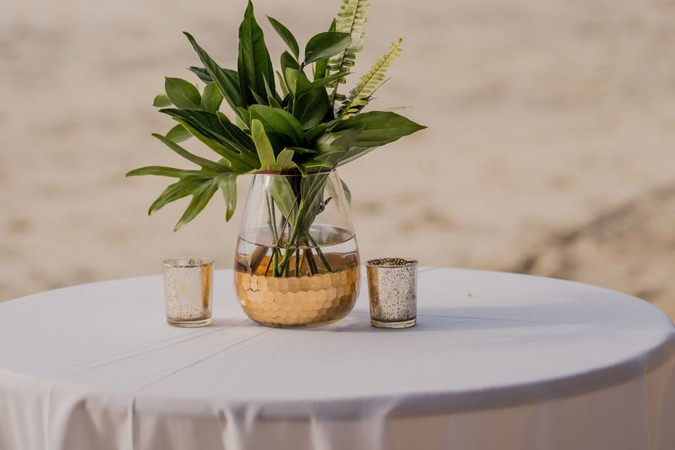 Cocktail hour on the beach