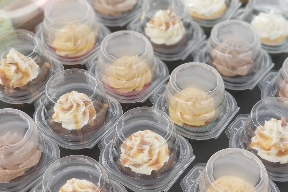 Individually packed cupcakes