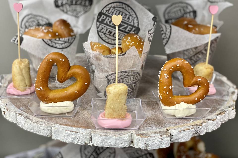 $15 Gift Card – Philly Pretzel Factory Gifts